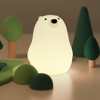 Lumozi™ Sleeping Bear Squishy Night Light - Perfect Gift
